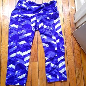 Old Navy Active Capris